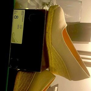 Never worn jcrew canvas espadrille in natural